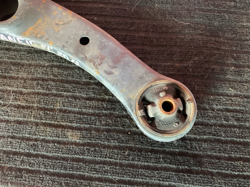 Рычаг подвески нижний, 1300 рублей, Солонцы