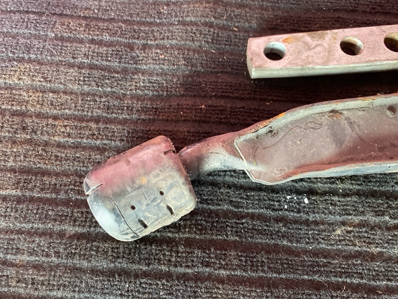 Рычаг подвески нижний, 1200 рублей, Солонцы