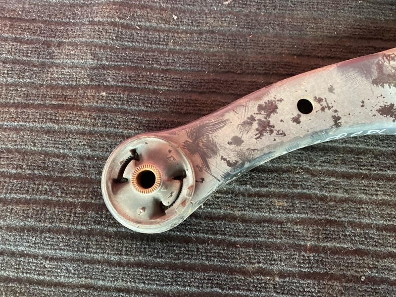 Рычаг подвески нижний, 1200 рублей, Солонцы