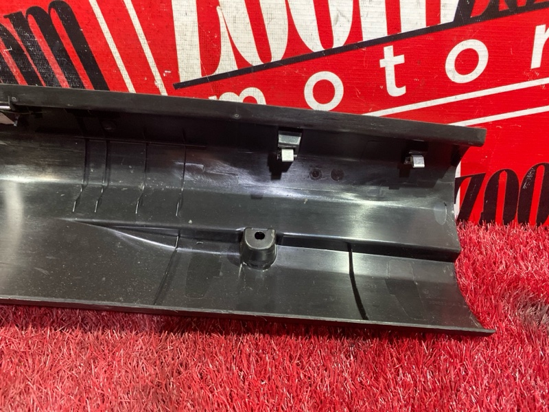 Накладка багажника, 1300 рублей, Солонцы