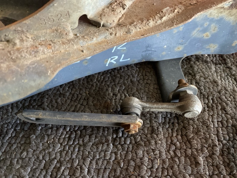 Рычаг подвески нижний, 2200 рублей, Солонцы