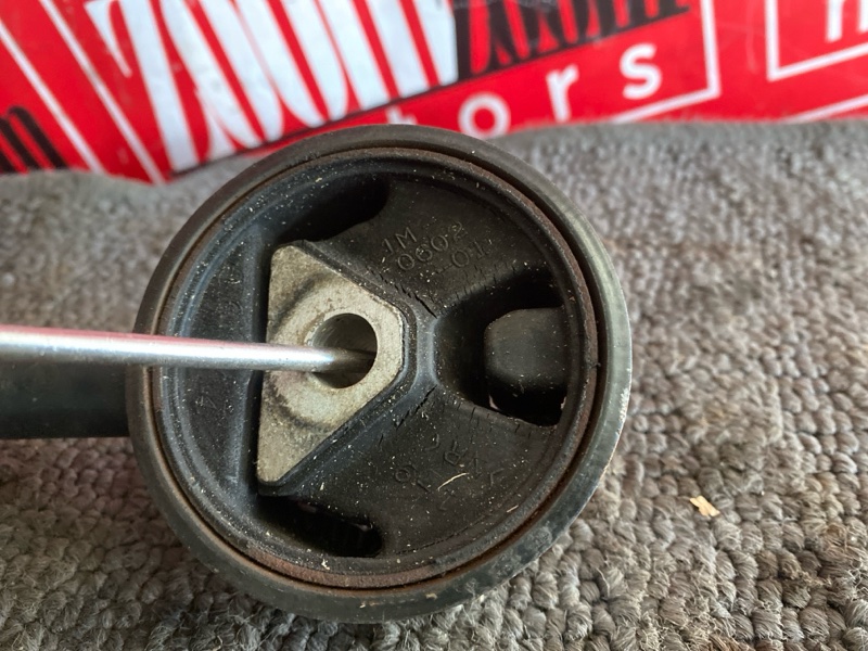 Подушка двигателя, 1500 рублей, Солонцы