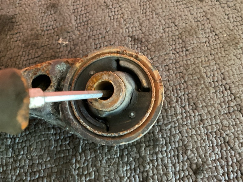 Рычаг подвески нижний, 1000 рублей, Солонцы