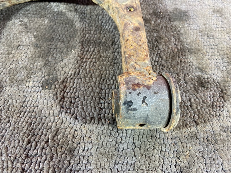 Рычаг подвески верхний, 1500 рублей, Солонцы