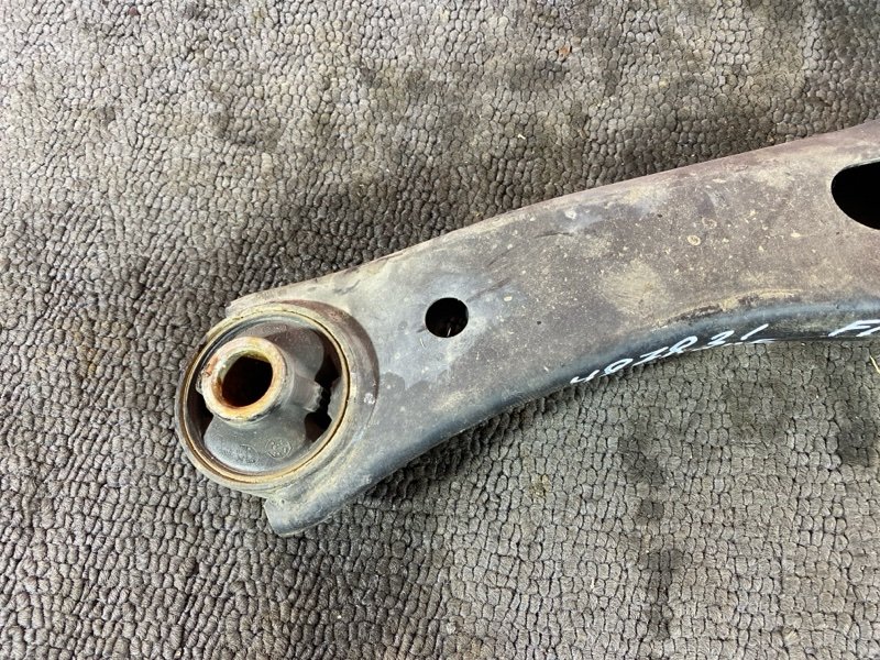 Рычаг подвески нижний, 1000 рублей, Солонцы