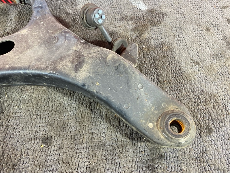 Рычаг подвески нижний, 1000 рублей, Солонцы