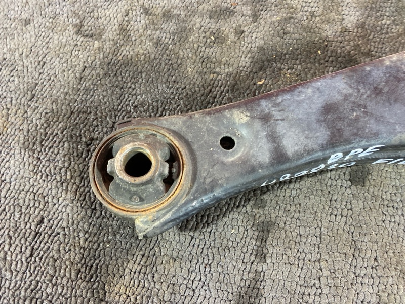 Рычаг подвески нижний, 1000 рублей, Солонцы