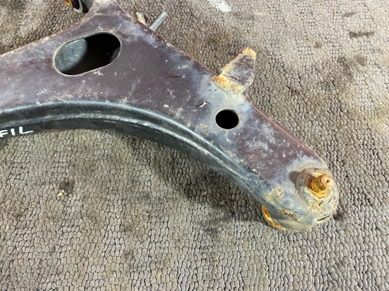 Рычаг подвески нижний, 1000 рублей, Солонцы