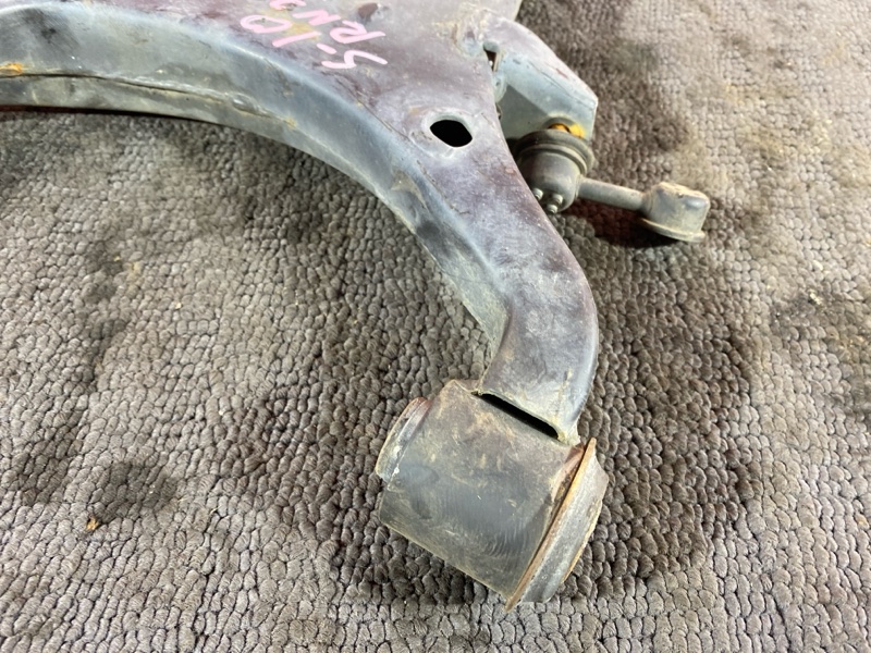 Рычаг подвески нижний, 1000 рублей, Солонцы