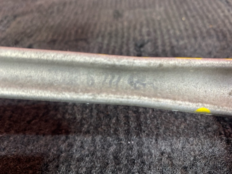 Рычаг подвески верхний, 500 рублей, Солонцы