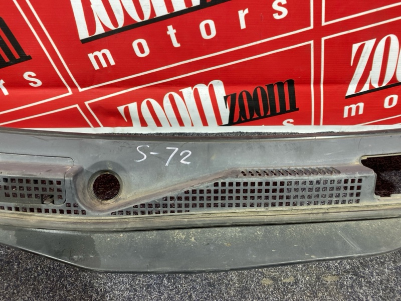 Решетка под лобовое стекло, 1000 рублей, Красноярск