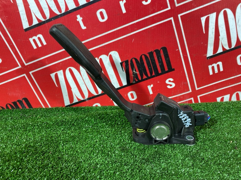 Педаль газа, 500 рублей, Солонцы