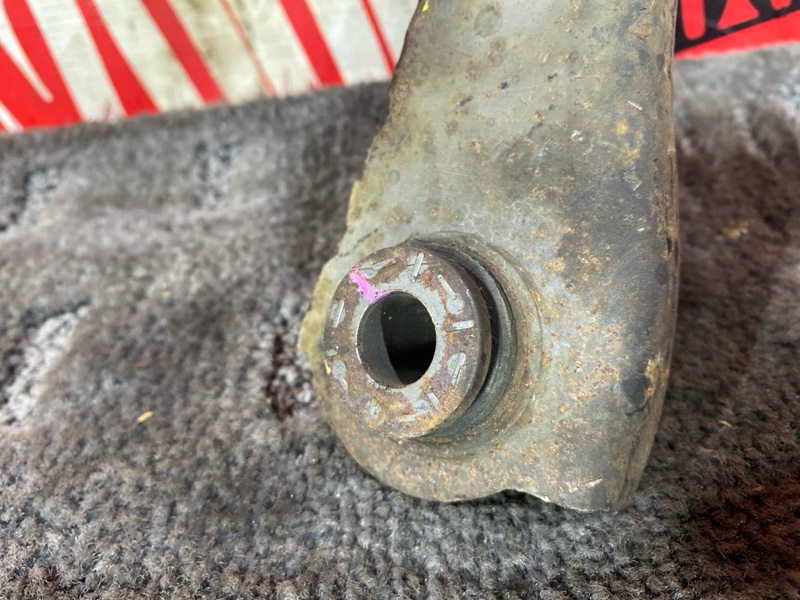 Рычаг подвески верхний, 1000 рублей, Солонцы