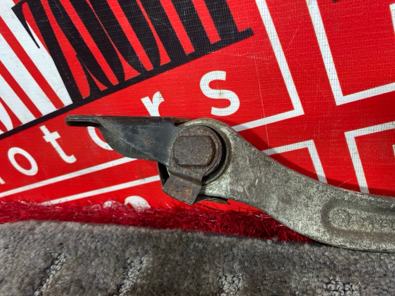 Рычаг подвески нижний, 500 рублей, Солонцы