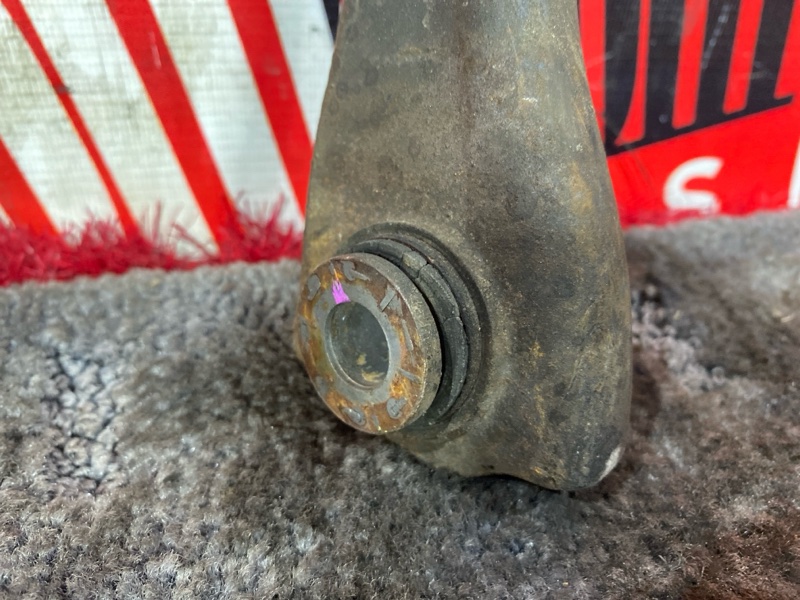 Рычаг подвески верхний, 1000 рублей, Солонцы