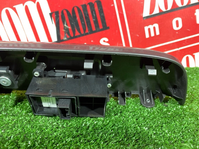 Кнопка управления стеклоподъёмником, 500 рублей, Солонцы