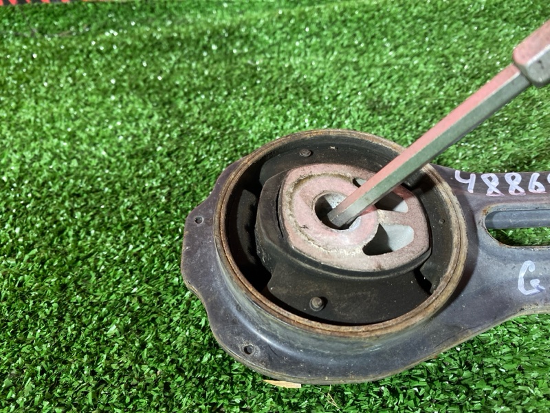 Подушка двигателя, 2400 рублей, Солонцы