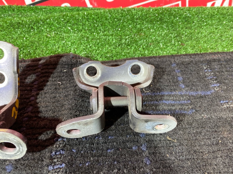 Кронштейн двери, 2900 рублей, Солонцы