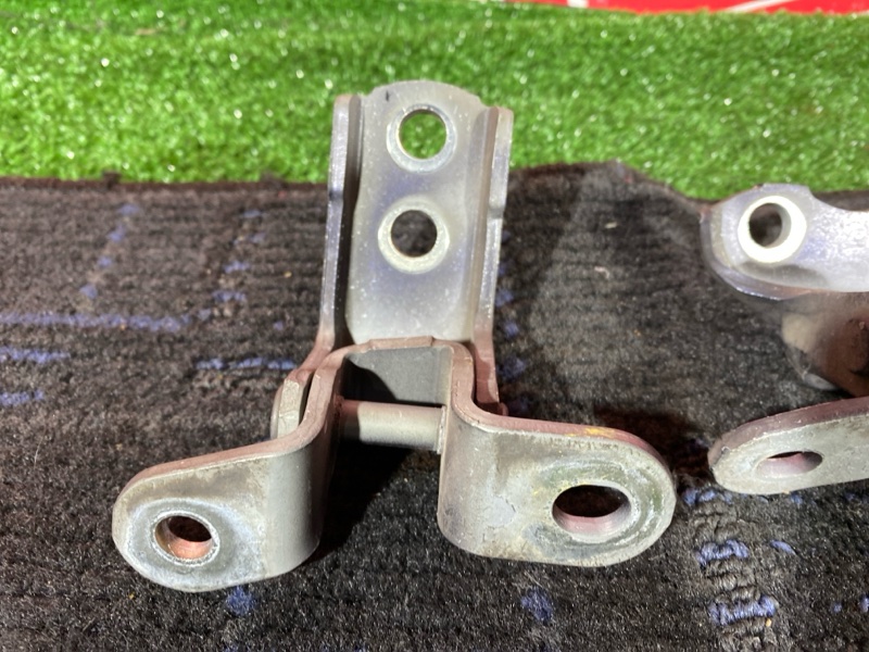 Кронштейн двери, 2900 рублей, Солонцы