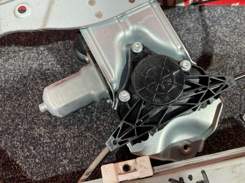 Стеклоподъемник, 3100 рублей, Красноярск