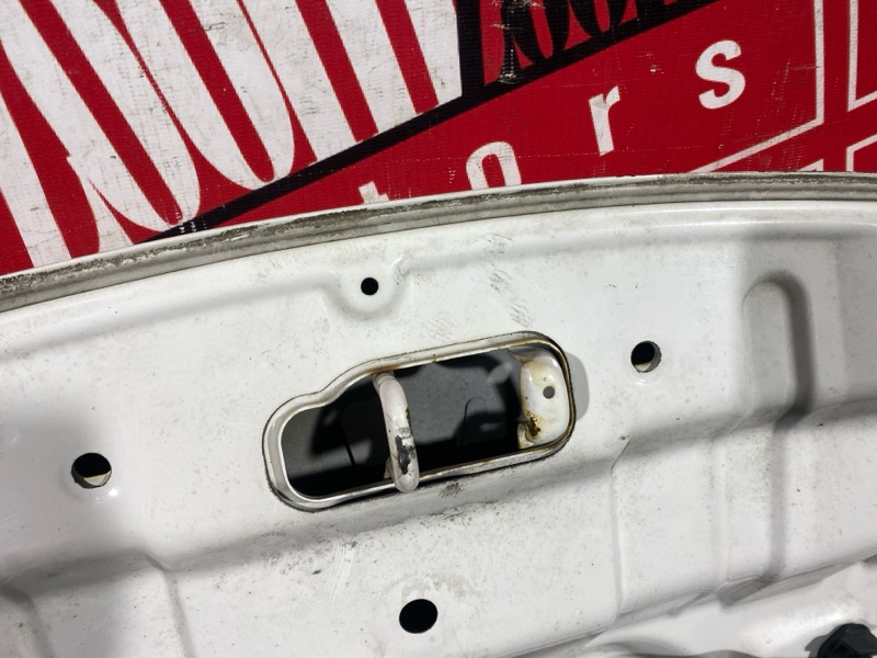 Капот, 8600 рублей, Красноярск