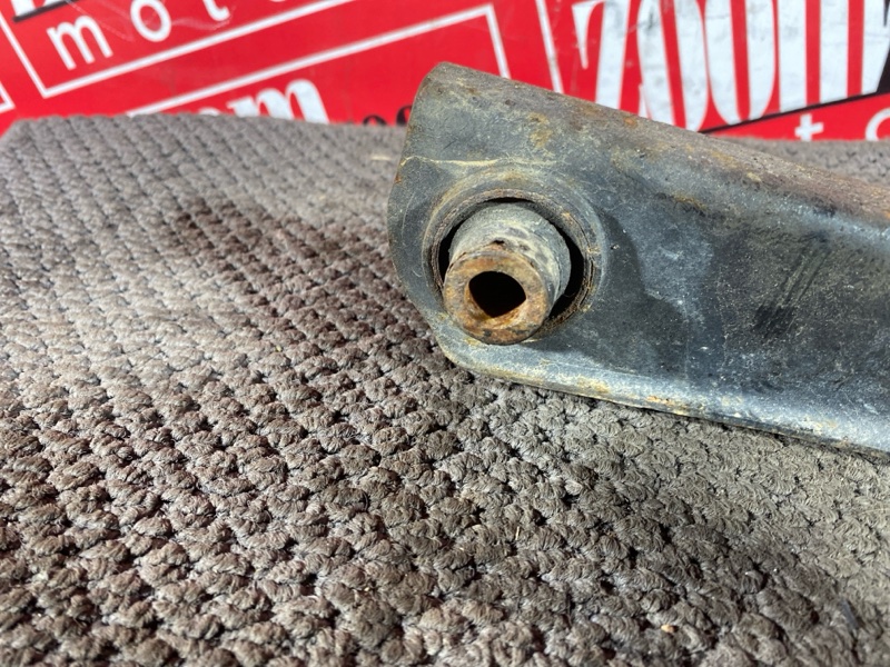 Рычаг подвески нижний, 1000 рублей, Солонцы