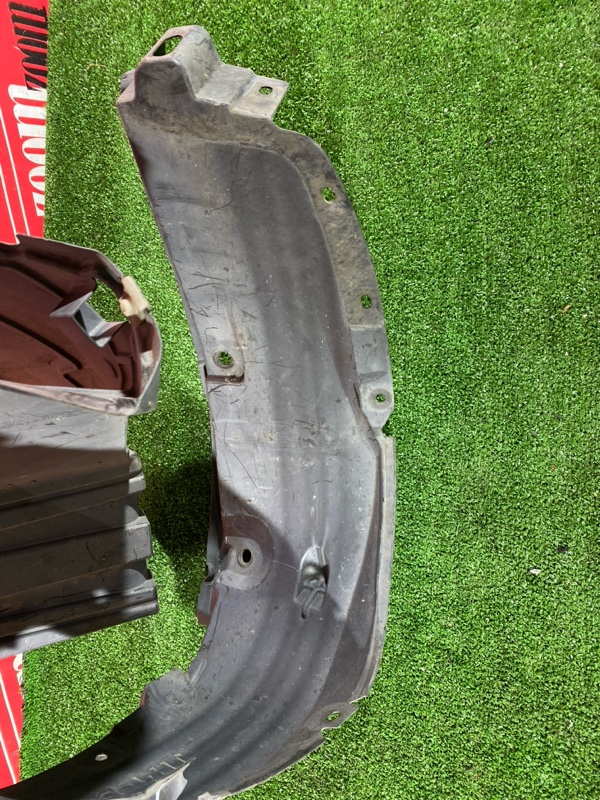 Подкрылок, 500 рублей, Красноярск