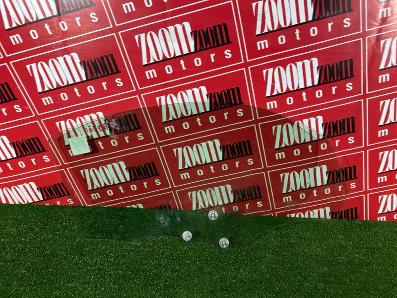 Стекло боковое, 9100 рублей, Красноярск