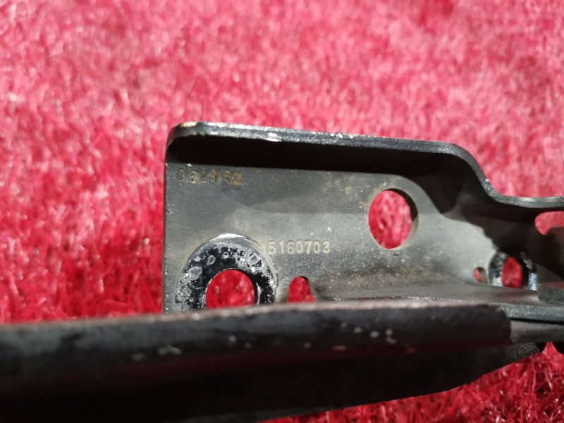 Петля (Шарнир капота), 700 рублей, Солонцы