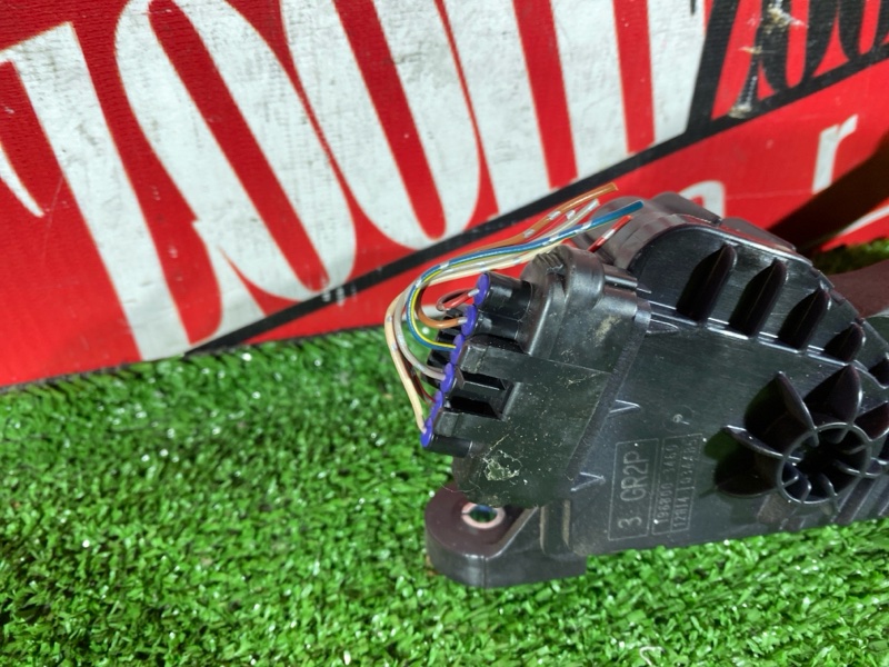 Педаль газа, 500 рублей, Красноярск