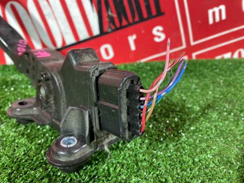 Педаль газа, 500 рублей, Красноярск