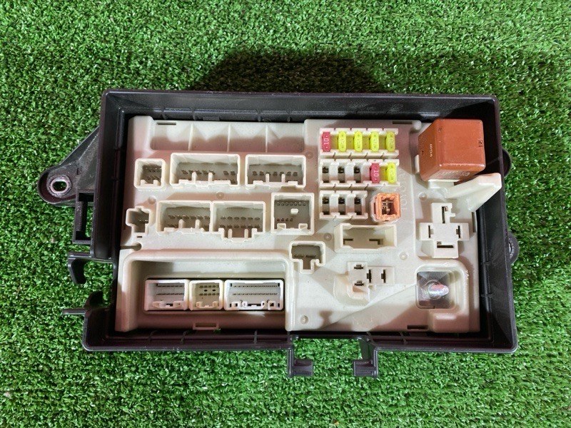 Блок реле и предохранителей, 2400 рублей, Красноярск