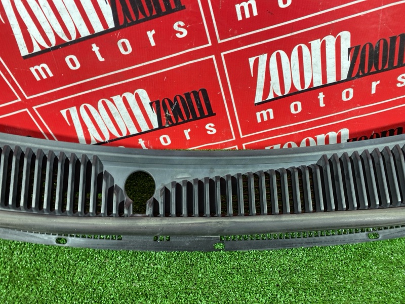 Решетка под лобовое стекло, 1000 рублей, Красноярск