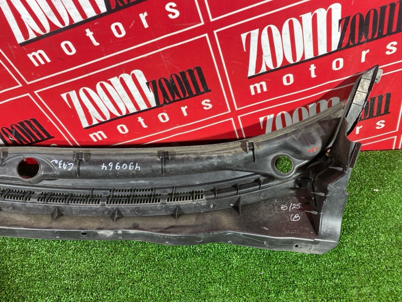 Решетка под лобовое стекло, 1000 рублей, Красноярск