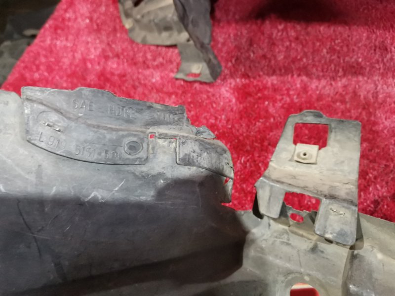 Подкрылок, 800 рублей, Красноярск