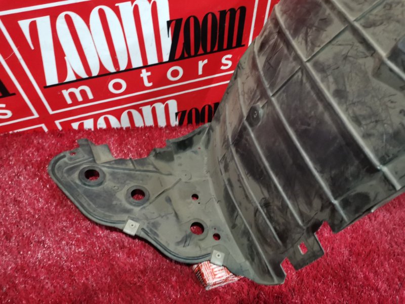 Подкрылок, 800 рублей, Красноярск