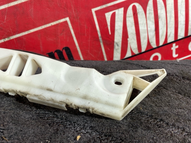 Кронштейн бампера, 500 рублей, Солонцы