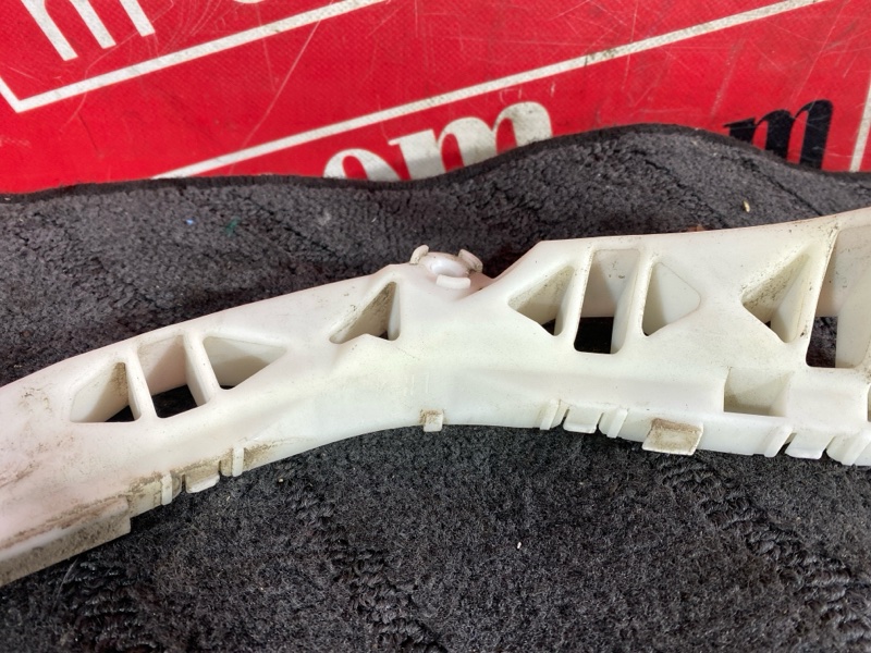 Кронштейн бампера, 500 рублей, Солонцы