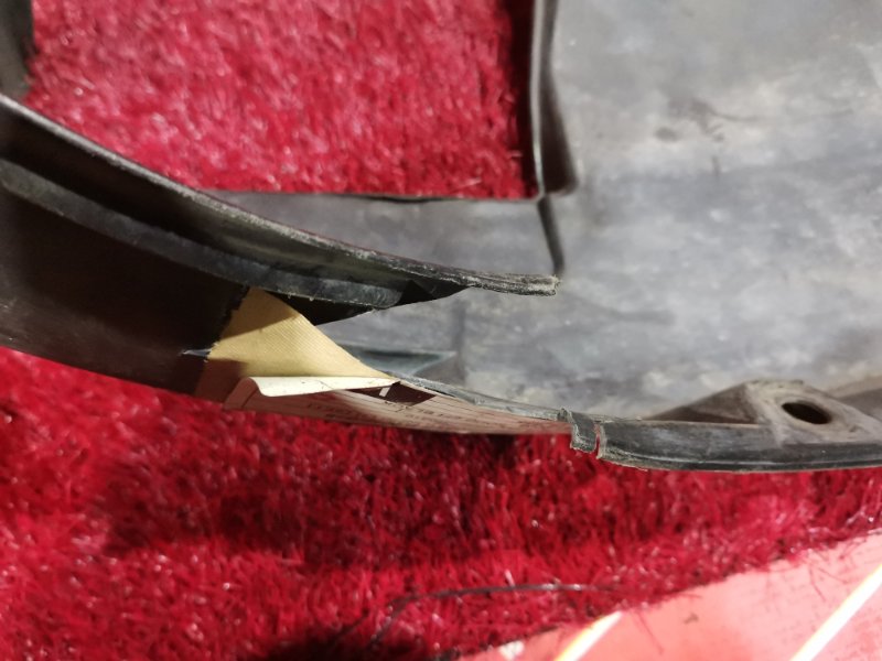 Подкрылок, 500 рублей, Красноярск