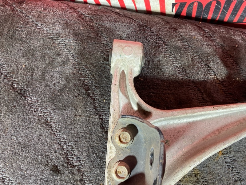 Рычаг подвески верхний, 3700 рублей, Солонцы