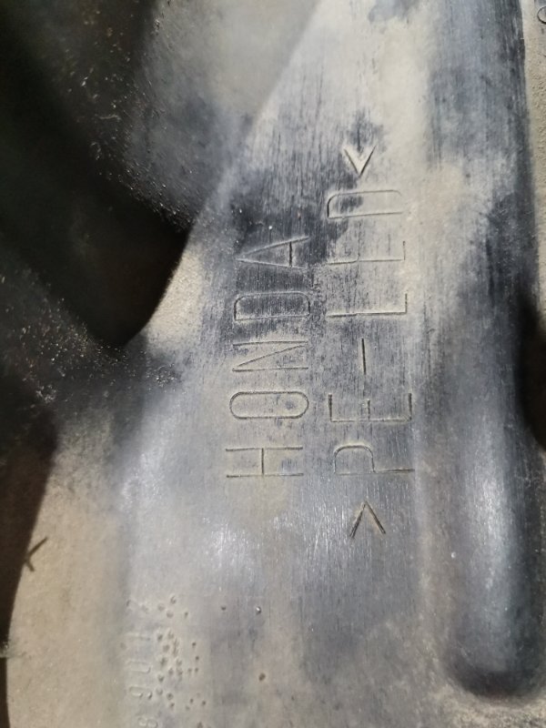 Подкрылок, 300 рублей, Красноярск