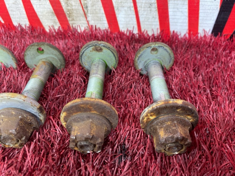 Болт развальный, 1900 рублей, Красноярск