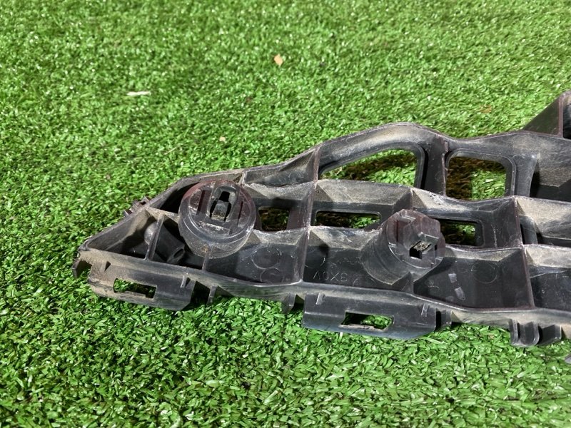 Кронштейн бампера, 2400 рублей, Солонцы