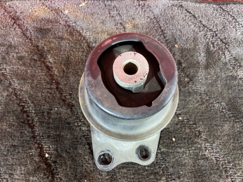 Подушка двигателя, 800 рублей, Солонцы