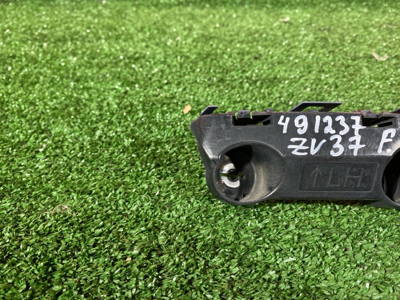 Кронштейн бампера, 1000 рублей, Солонцы