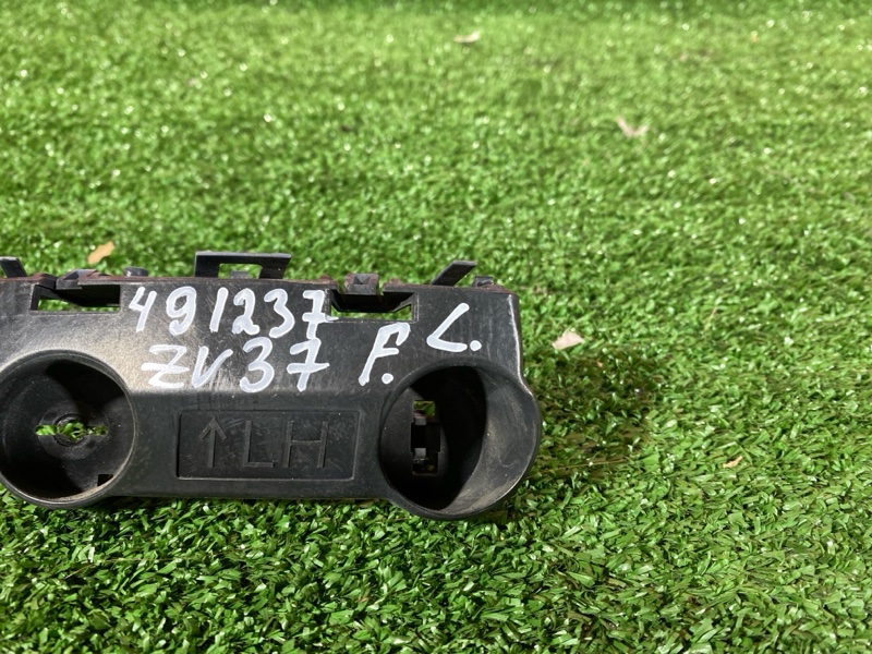 Кронштейн бампера, 1000 рублей, Солонцы