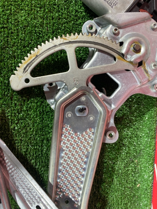 Стеклоподъемник, 3800 рублей, Солонцы