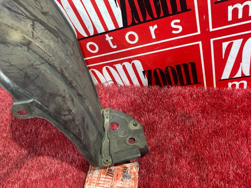 Подкрылок, 500 рублей, Красноярск