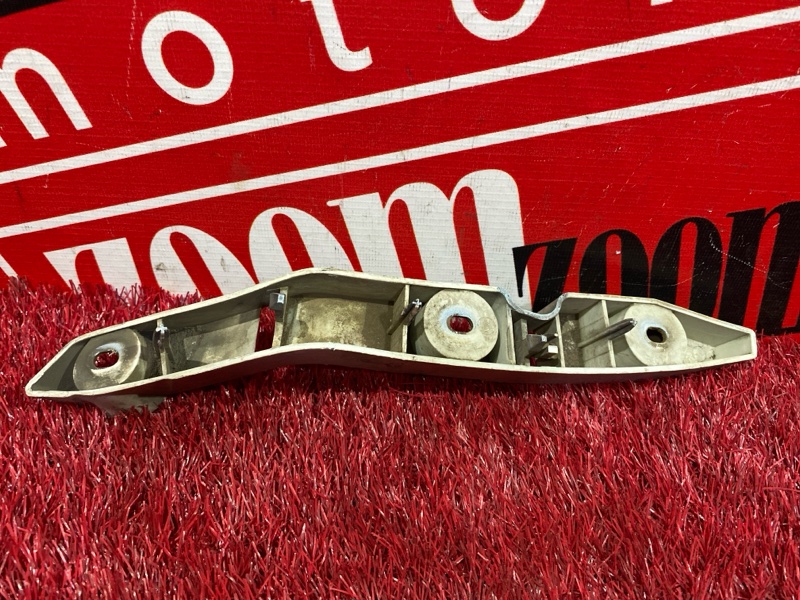 Кронштейн бампера, 1000 рублей, Солонцы