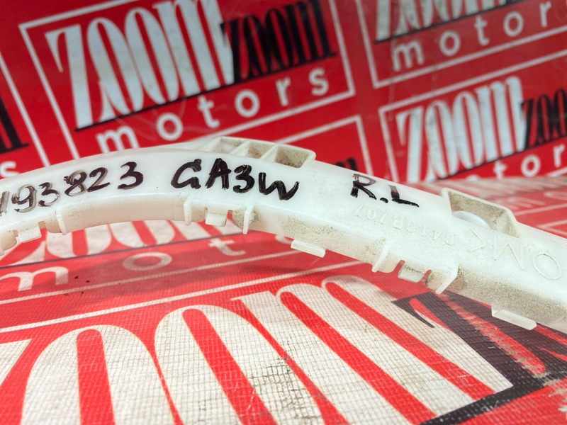 Кронштейн бампера, 1000 рублей, Солонцы